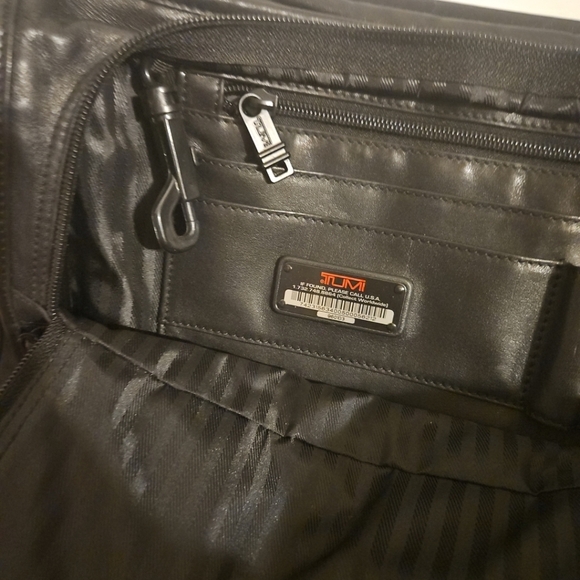 TUMI Alpha Black Leather Laptop Business Commuter Bag 9601D3 - Picture 12 of 14